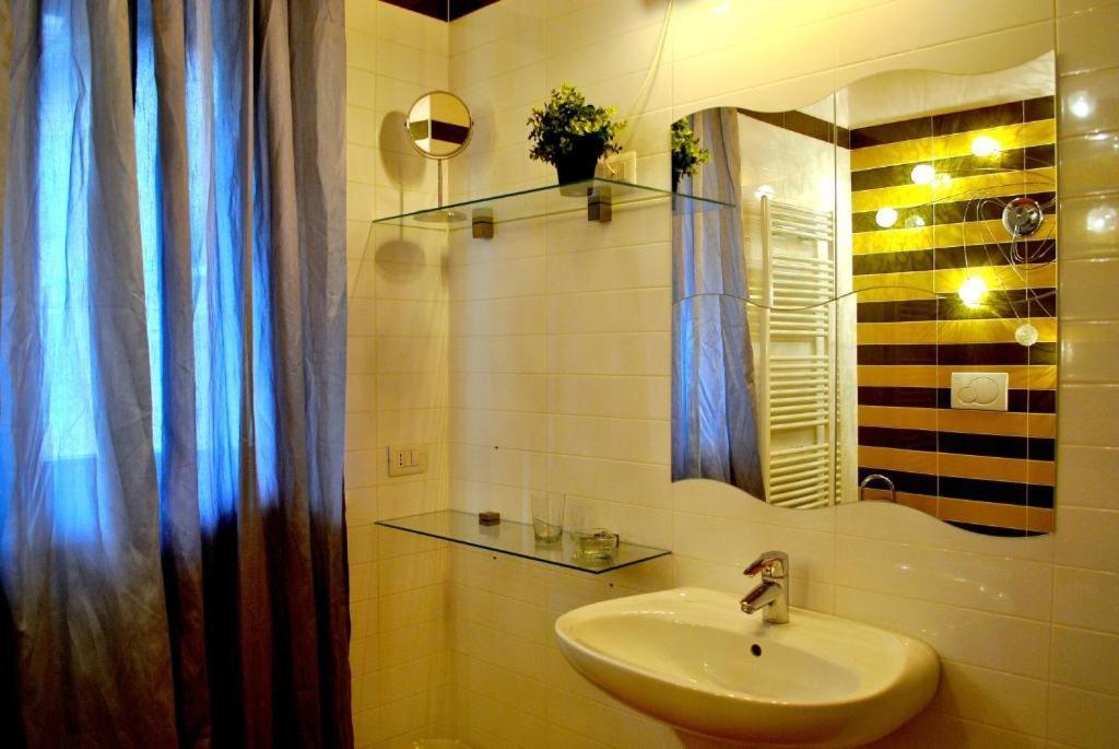 Luxury Penthouse With Big Terrace Apartment Argegno Ngoại thất bức ảnh